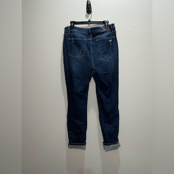 Judy Blue Redlands High Waist Distressed Boyfriend - Picture 4 of 5
